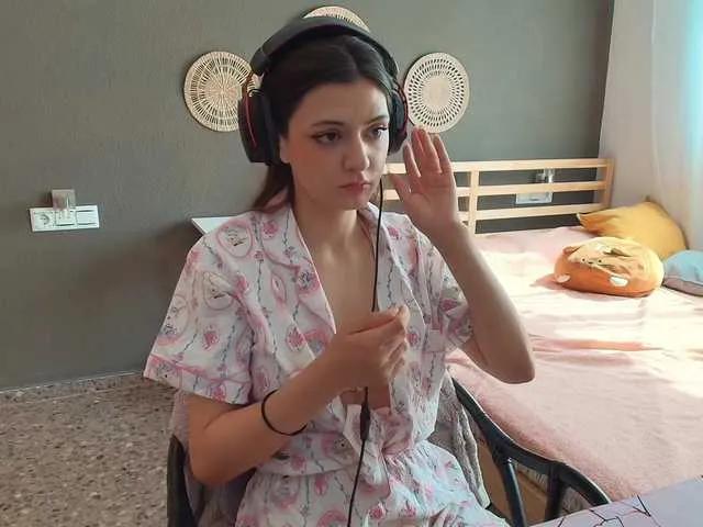 SunnyLeila on BongaCams 