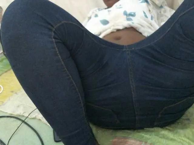 Sweet-Trizer — tips
play wit my clit and nipples