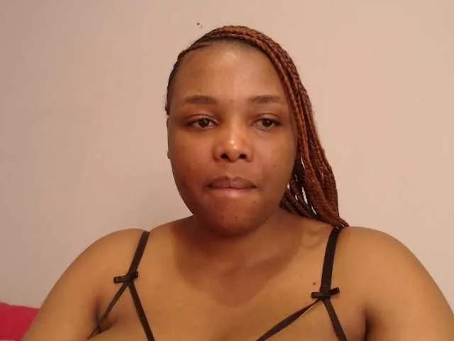 SweetApple on BongaCams 