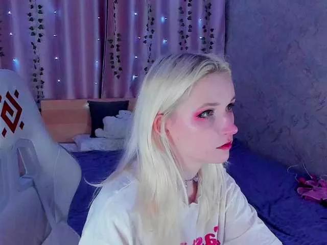 sweeteRose on BongaCams 