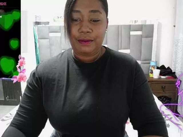 Offline thickebonymilf on BongaCams