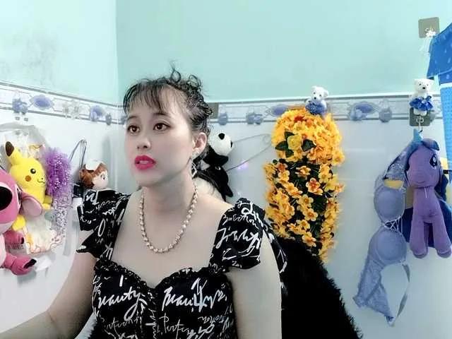 Youngsee69 on BongaCams
