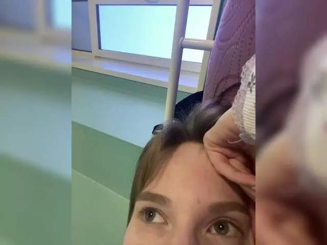 Offline Zeliloo on BongaCams