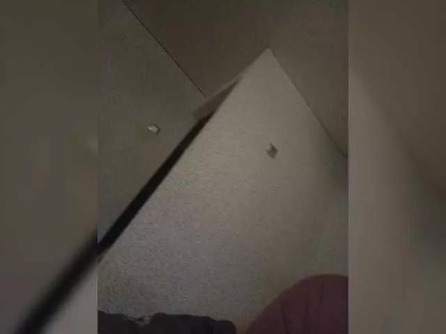 Offline Zhozhoba69 on BongaCams