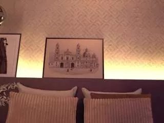 Offline ellediane on CamSoda