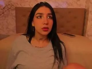 Offline leiawong on CamSoda