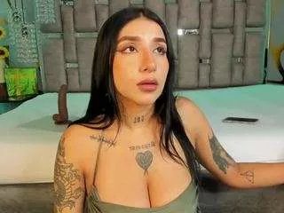 Offline leiawong on CamSoda