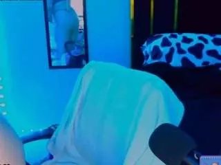 Offline nellib on CamSoda