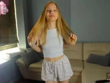 Freechat 18kira18 on Chaturbate