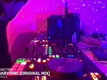 Chaturbate alien8720 is Freechat alien8720 — Welcome to DJ Alien Room! Sit back and relax listening to different types of music like Deep House and Techno. Hope you all enjoy and have a great time, chatting is encouraged :) #party #chat #new