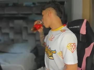 Freechat andrew_twink18 on Chaturbate