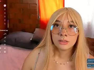 annycolin on Chaturbate 