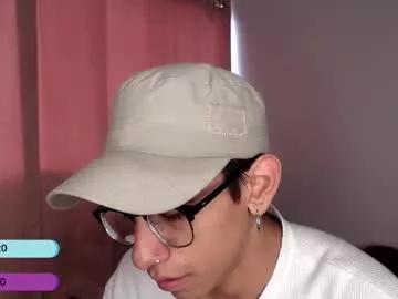 Freechat ash_v1 on Chaturbate
