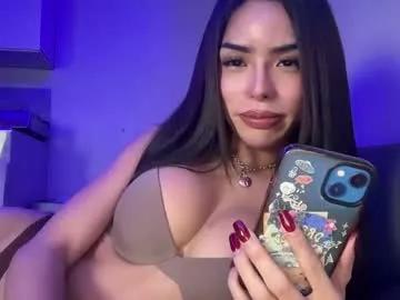Freechat asianhugecockcindy on Chaturbate