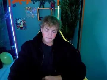 chase_muscular — GOAL: Sexy Dance [942 tokens remaining] Welcome to my room! #18 #new #muscle #young #feet