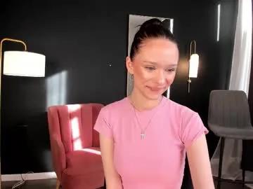 daily_glam — for good start ~ Hello there! Ima #nonude model with #skinny body #bigass and very nice #tits. Btw im into #c2c and #roleplay [9 tokens remaining]