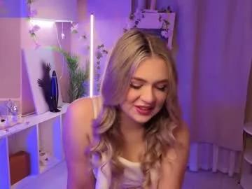 diannedibartolo — GOAL: Biggest smile ever <3 [212 tokens remaining] Welcome to my room! I'm sad without you #bbw #new #smalltits #blonde #18