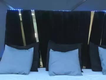 Freechat emilly_moonn on Chaturbate