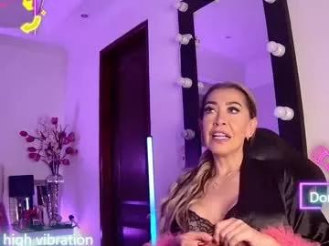 evelynagrey on Chaturbate 