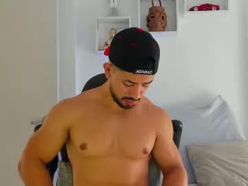 ezzio_scolaro on Chaturbate 