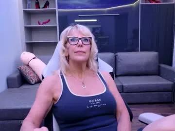 fitcougarcb — ClassicTicket: Show in progress.  FUCK SHOW. Tip 200 tokens to get your ticket.  Type /cmds to see all commands.