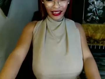 Freechat kisses_asian143 on Chaturbate