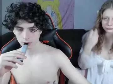 l1ttlekiki on Chaturbate 