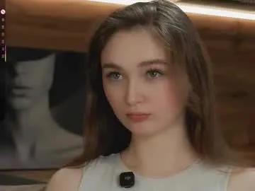 linalure — Hello  my name Lina i first day here! Goal: mash my boobies top [82 tokens remaining]