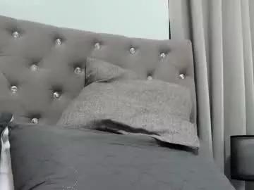 Freechat louiseelizabeth on Chaturbate