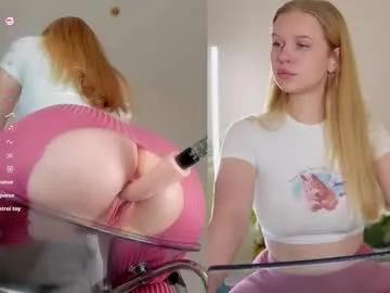 Freechat lovebabyblush on Chaturbate