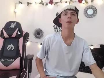 Freechat maiky_cooper on Chaturbate