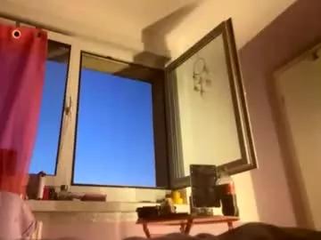 melli23 on Chaturbate 