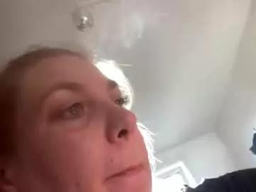 melli23 on Chaturbate 