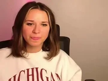 moonsusanna — GOAL: Weclome to B [7 tokens remaining] Welcome to my room! #new #milf #bigboobs #shy #cute