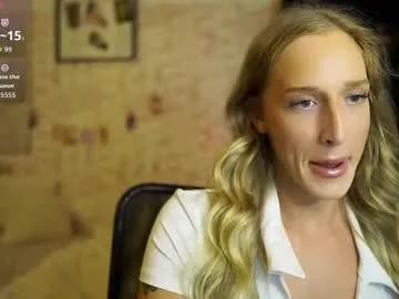 nicolette__shea_'s avatar