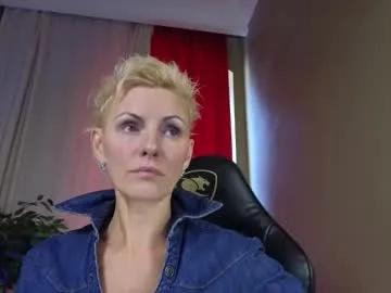 nymphvariety — MAKE MY CLEAVAGE WET  #bigboobs #blonde #milf #mature #new [34 tokens remaining]