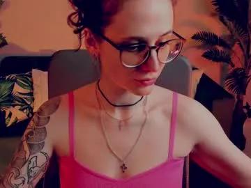 Freechat oliviamcclean on Chaturbate
