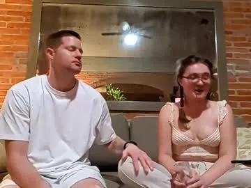 peachespunkins — Goal 1 : Change Outfits (300 tokens remaining)