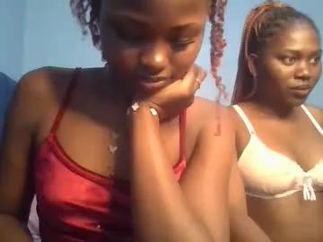 Freechat princess_bee1 on Chaturbate