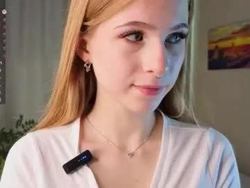rashidagiczewski — GOAL: Ice on my boobs^^ [124 tokens remaining] Hello, im here, welcome in my room #shy #young #18 #bigboobs #new