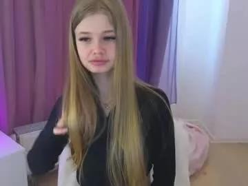 riinaaa on Chaturbate 