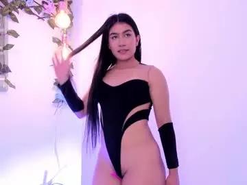 Freechat sarabow on Chaturbate