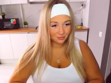 sarahmils — topless #bigboobs #naturaltits #femdom #mommy #slave [507 tokens remaining]