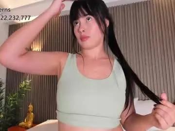 scarlett_model_ — Hi there! Teasing you Goal 1: Oil on boobs! [100 tokens left] #latina #cameltoe #leggings #lovense #bigpussylips