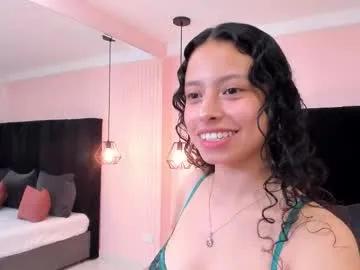 selene_rousse on Chaturbate