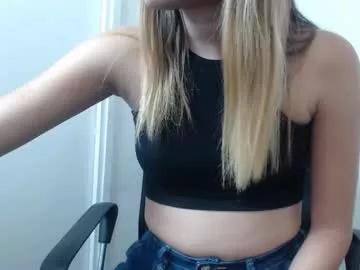Freechat sharlotte__jones on Chaturbate