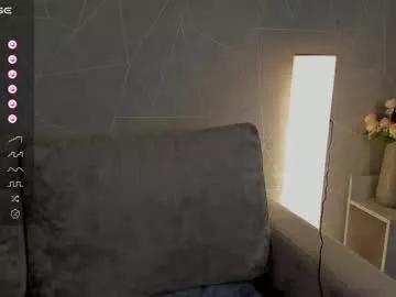 Freechat soft_as_a_flower on Chaturbate