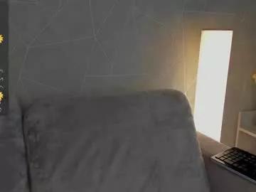 Freechat soft_as_a_flower on Chaturbate