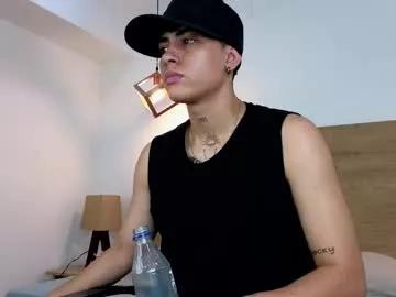 Freechat stivenbenet1 on Chaturbate