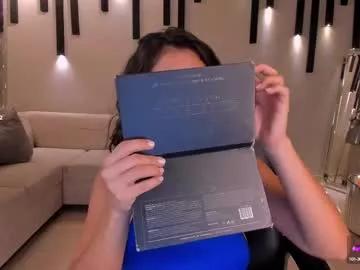 Freechat sussanelliot on Chaturbate